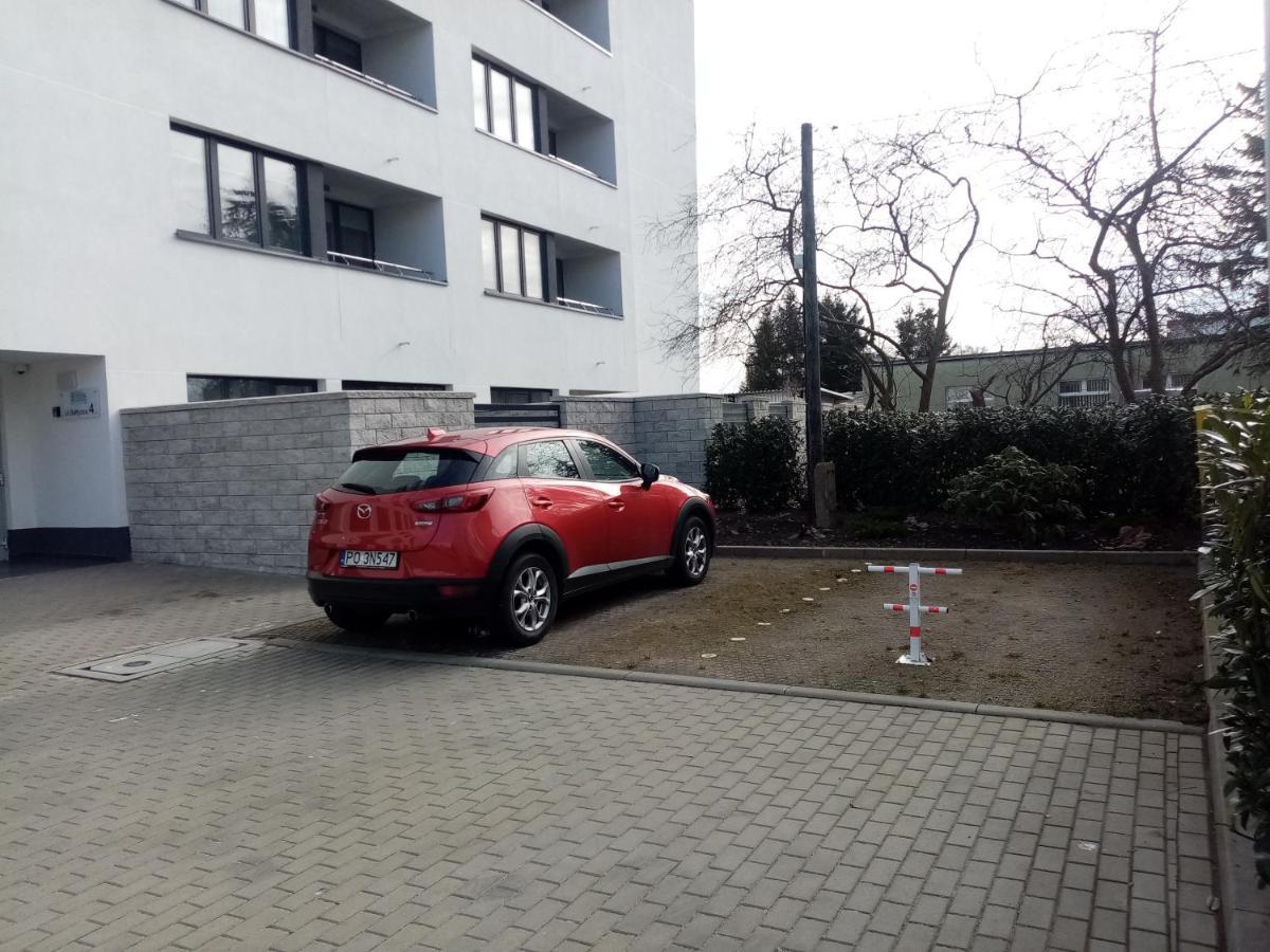 Apartamentyprzymorzu Baltycki Z Miejscem Postojowym I Ogrodkiem Kolobrzeg Luaran gambar