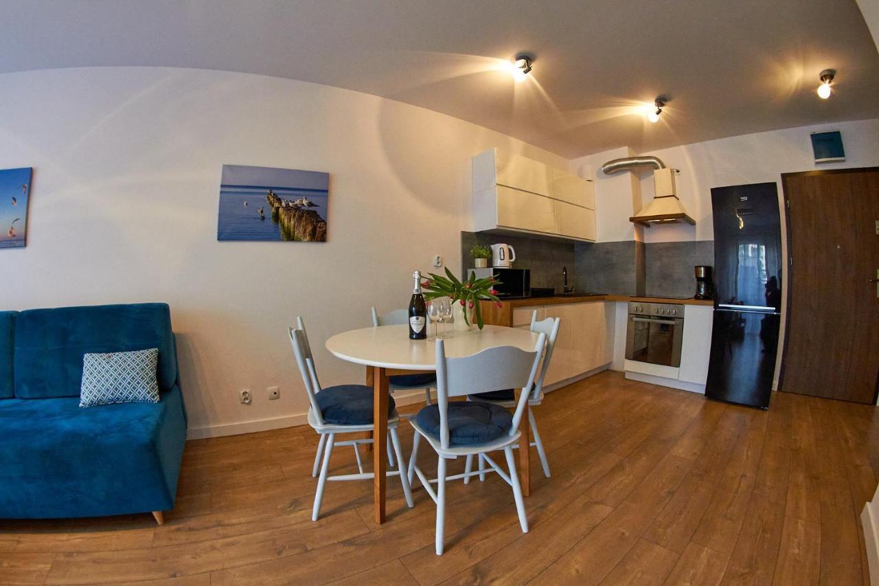 Apartamentyprzymorzu Baltycki Z Miejscem Postojowym I Ogrodkiem Kolobrzeg Luaran gambar
