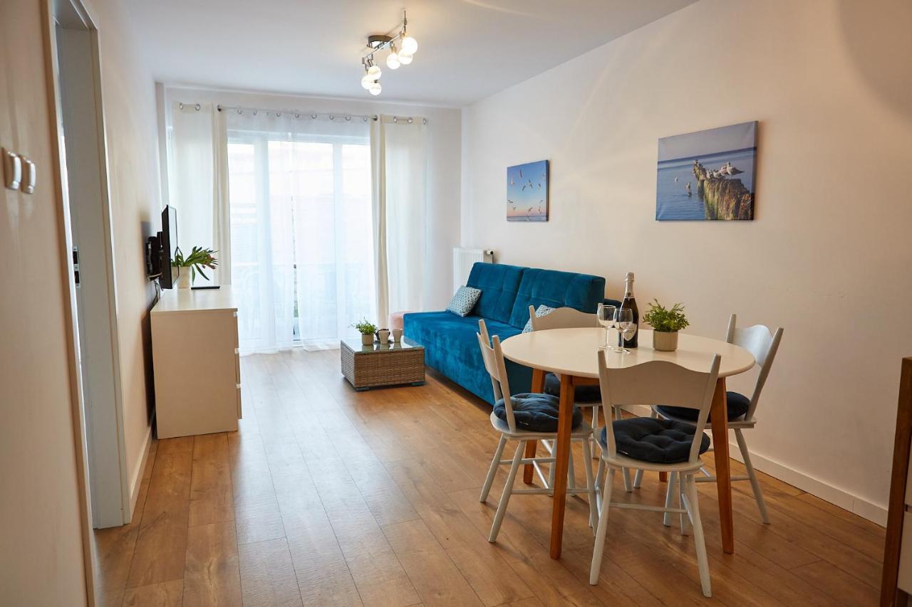 Apartamentyprzymorzu Baltycki Z Miejscem Postojowym I Ogrodkiem Kolobrzeg Luaran gambar