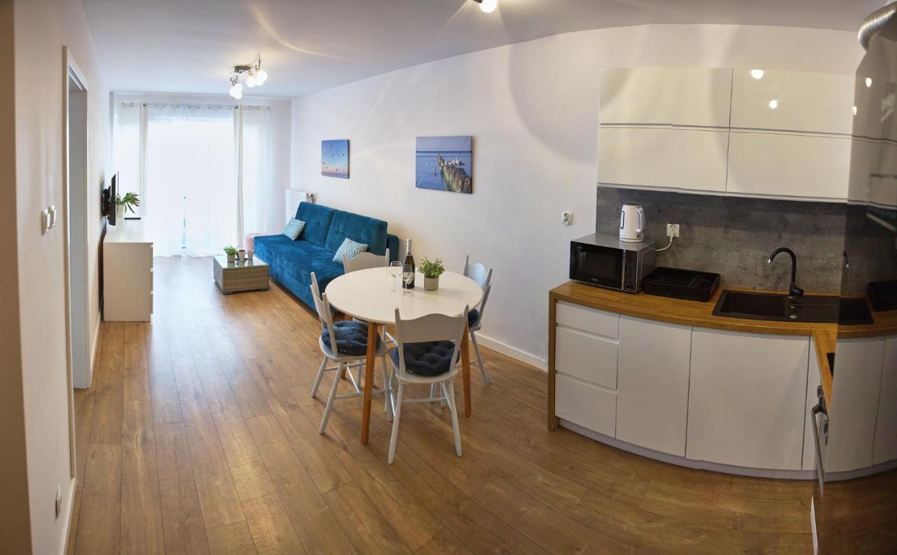 Apartamentyprzymorzu Baltycki Z Miejscem Postojowym I Ogrodkiem Kolobrzeg Luaran gambar