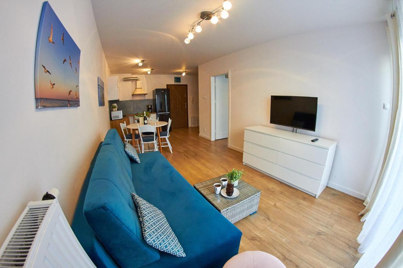 Apartamentyprzymorzu Baltycki Z Miejscem Postojowym I Ogrodkiem Kolobrzeg Luaran gambar