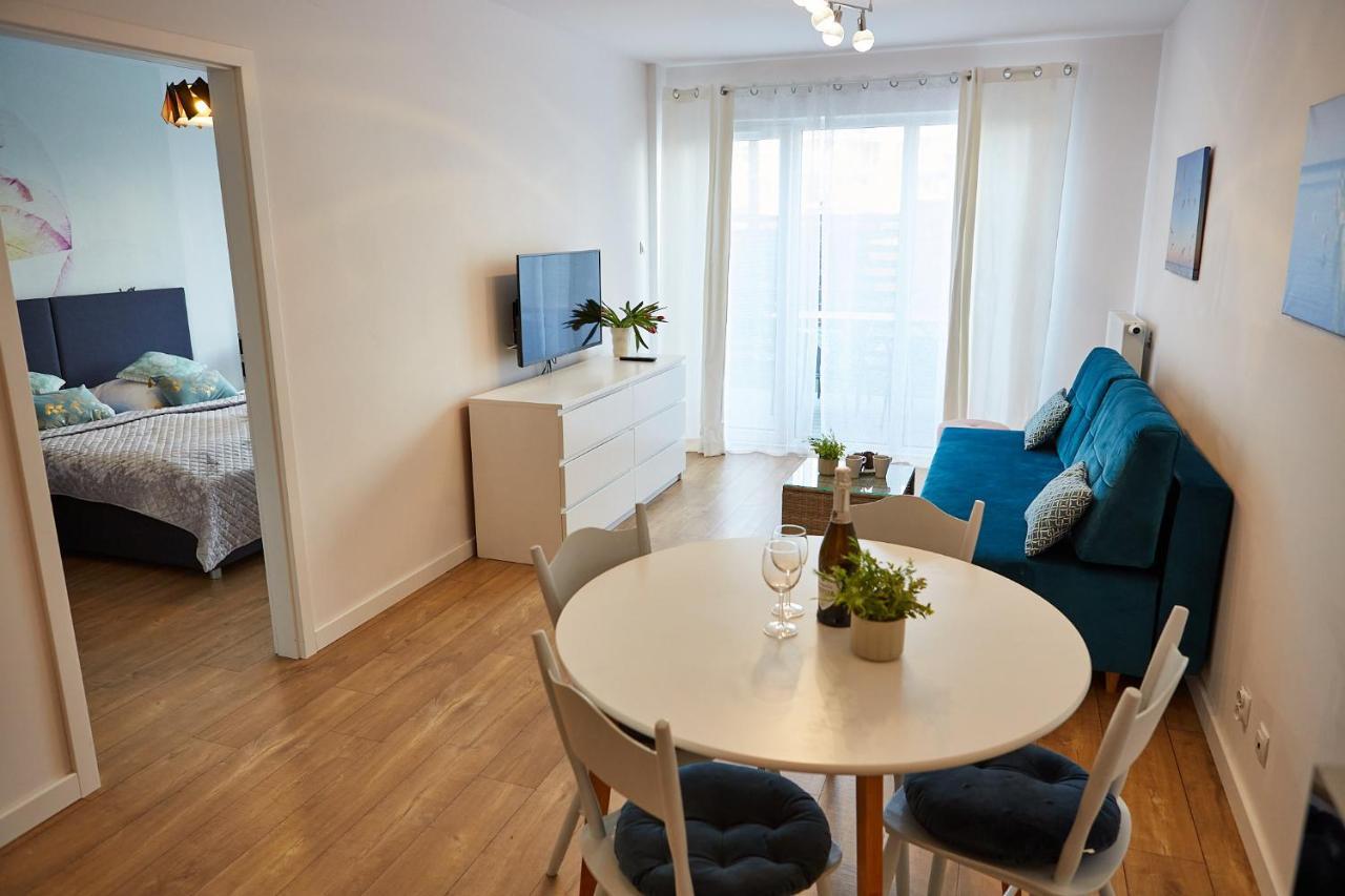 Apartamentyprzymorzu Baltycki Z Miejscem Postojowym I Ogrodkiem Kolobrzeg Luaran gambar